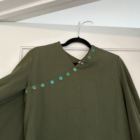 Rosie Assoulin Tunic Top Flared Sleeves V-neck Snap Buttons Detailing Sz M Green - Picture 12 of 12